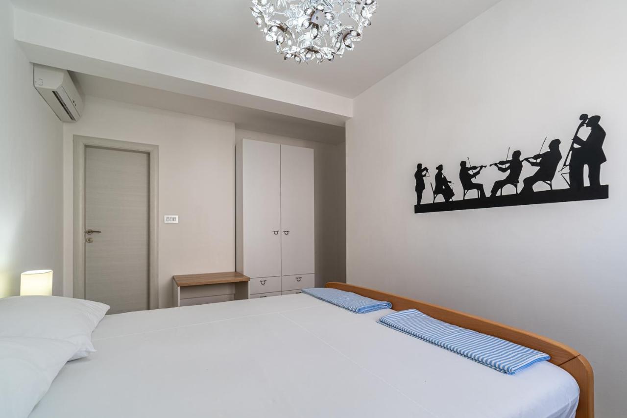 Villa Kata Ражань Экстерьер фото